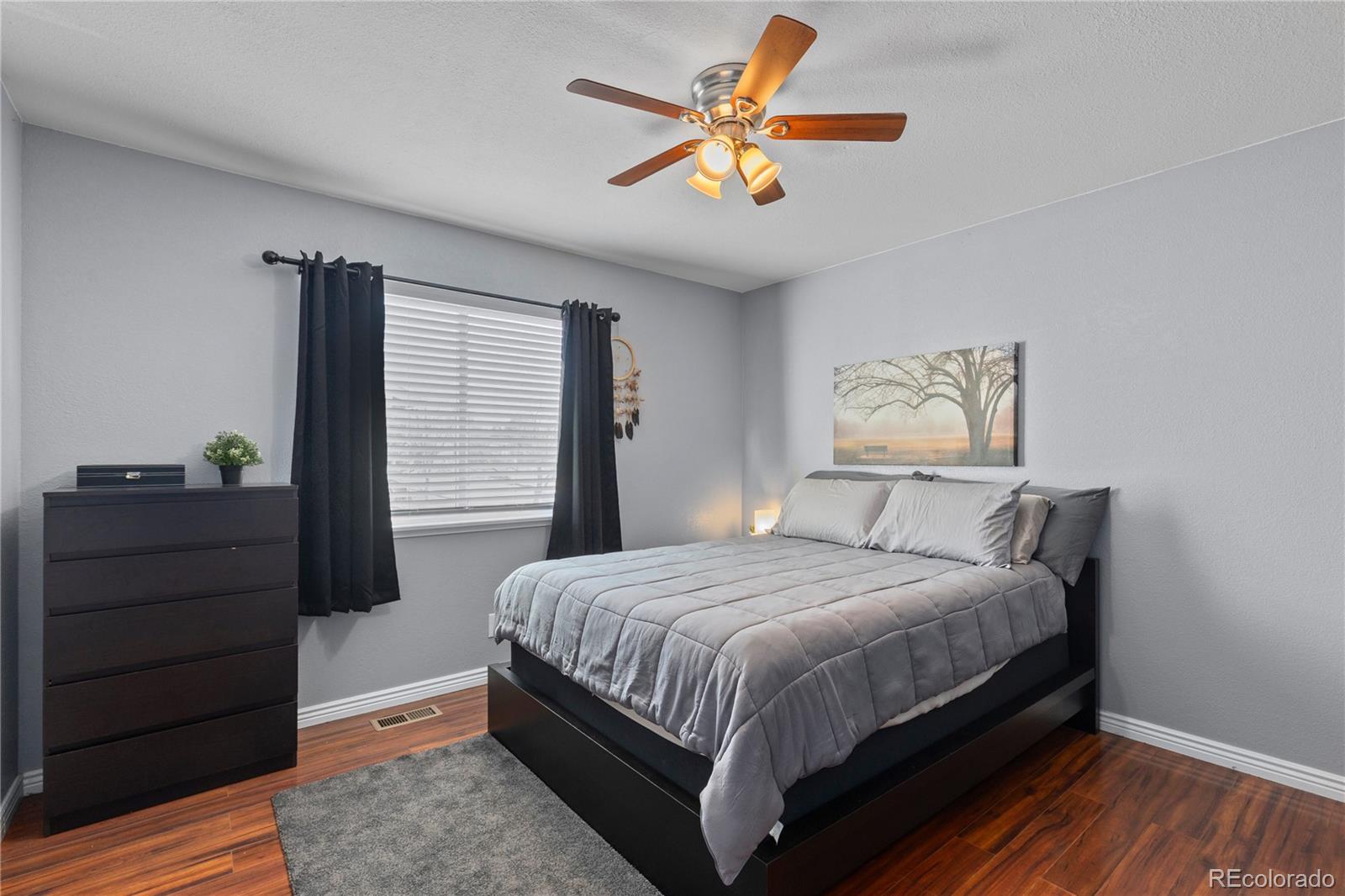 1223 S Wheeling Way