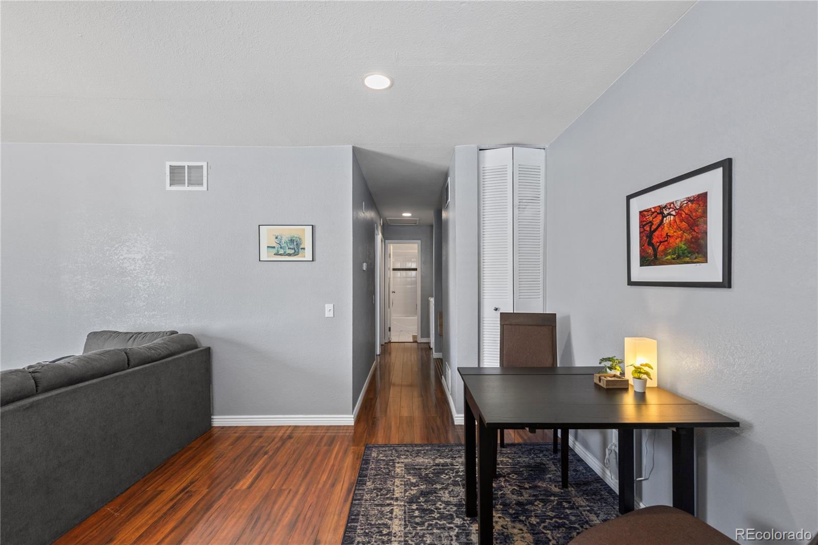 1223 S Wheeling Way