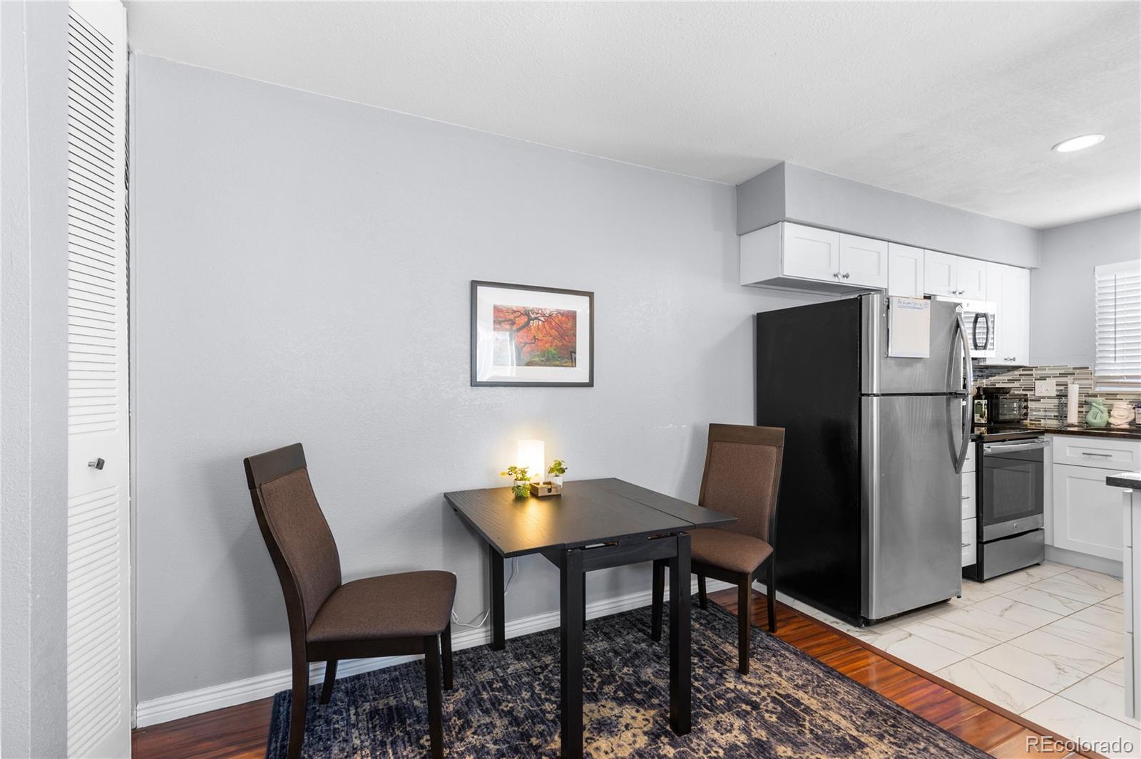 1223 S Wheeling Way