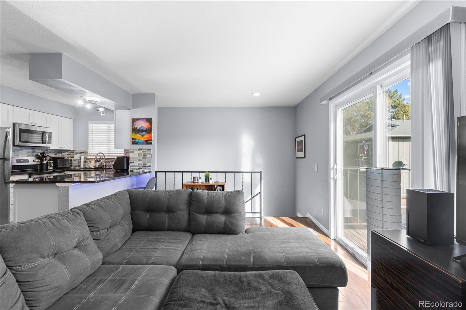 1223 S Wheeling Way