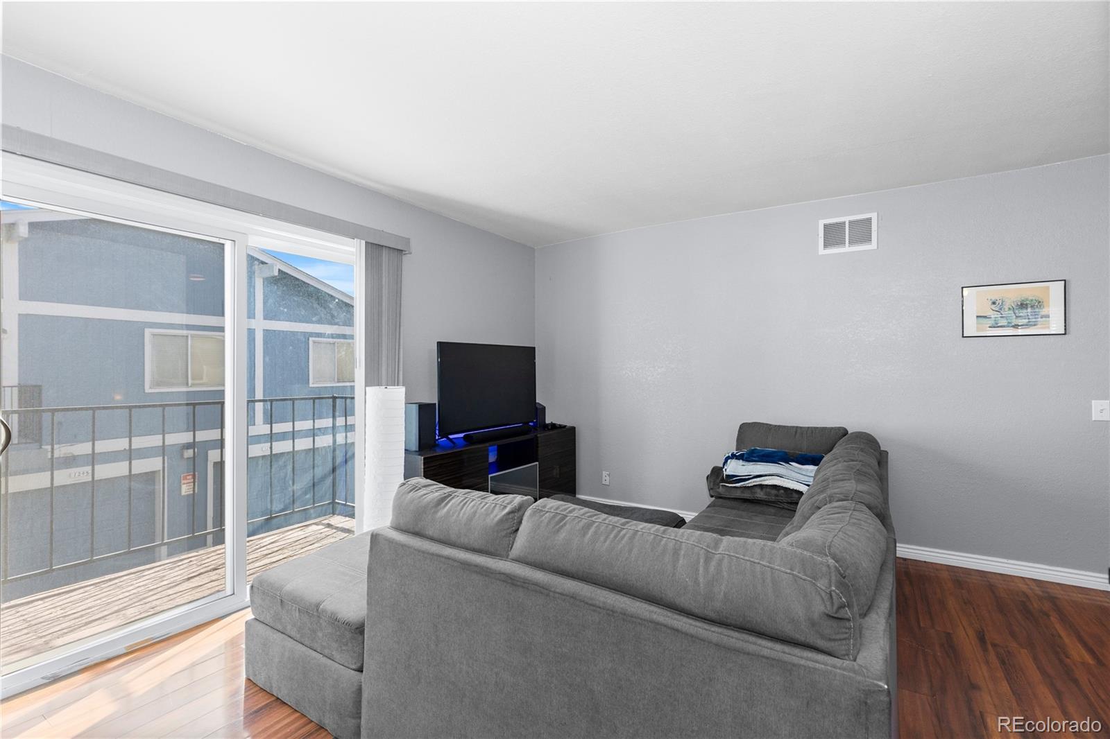 1223 S Wheeling Way