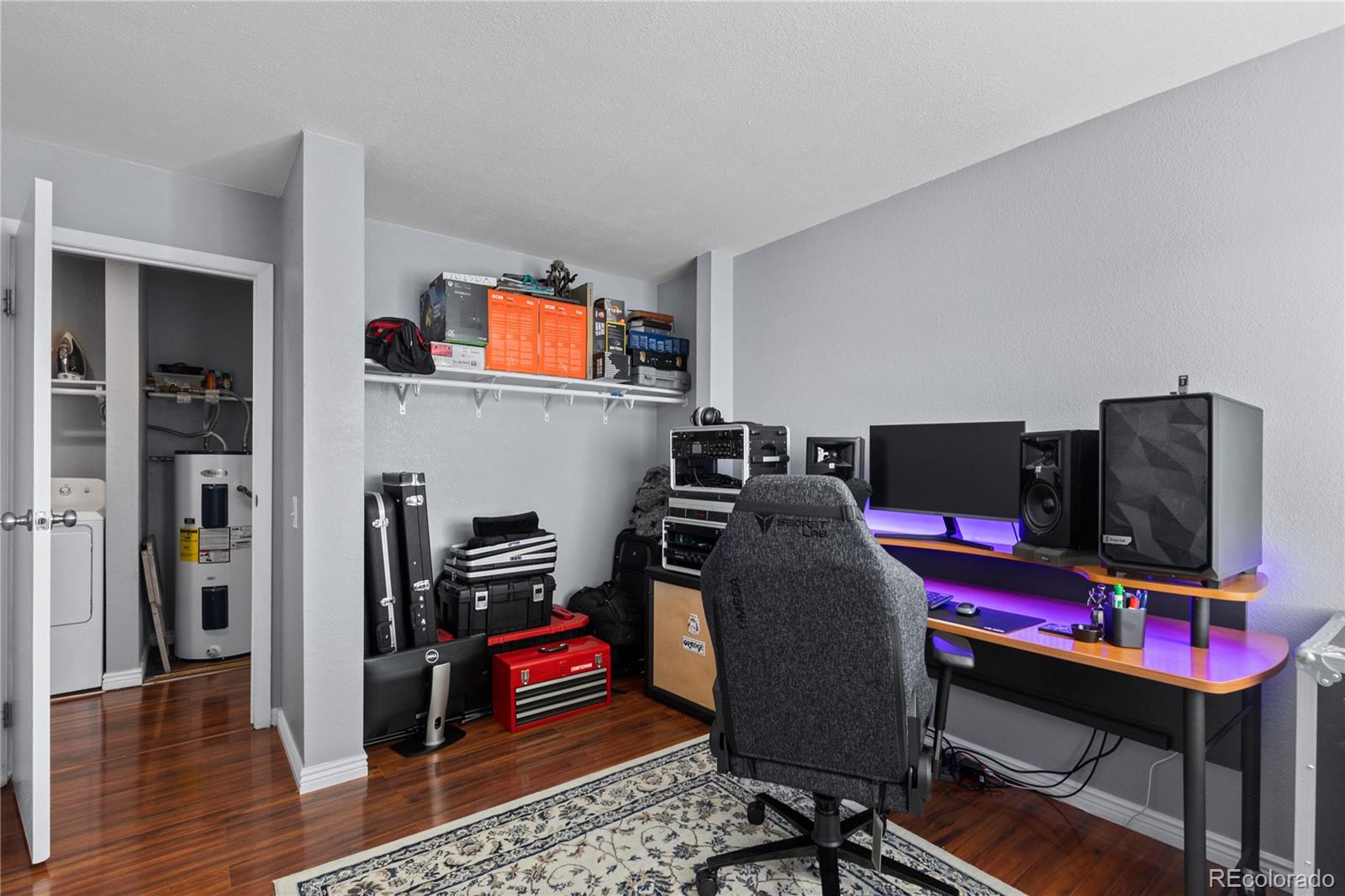 1223 S Wheeling Way