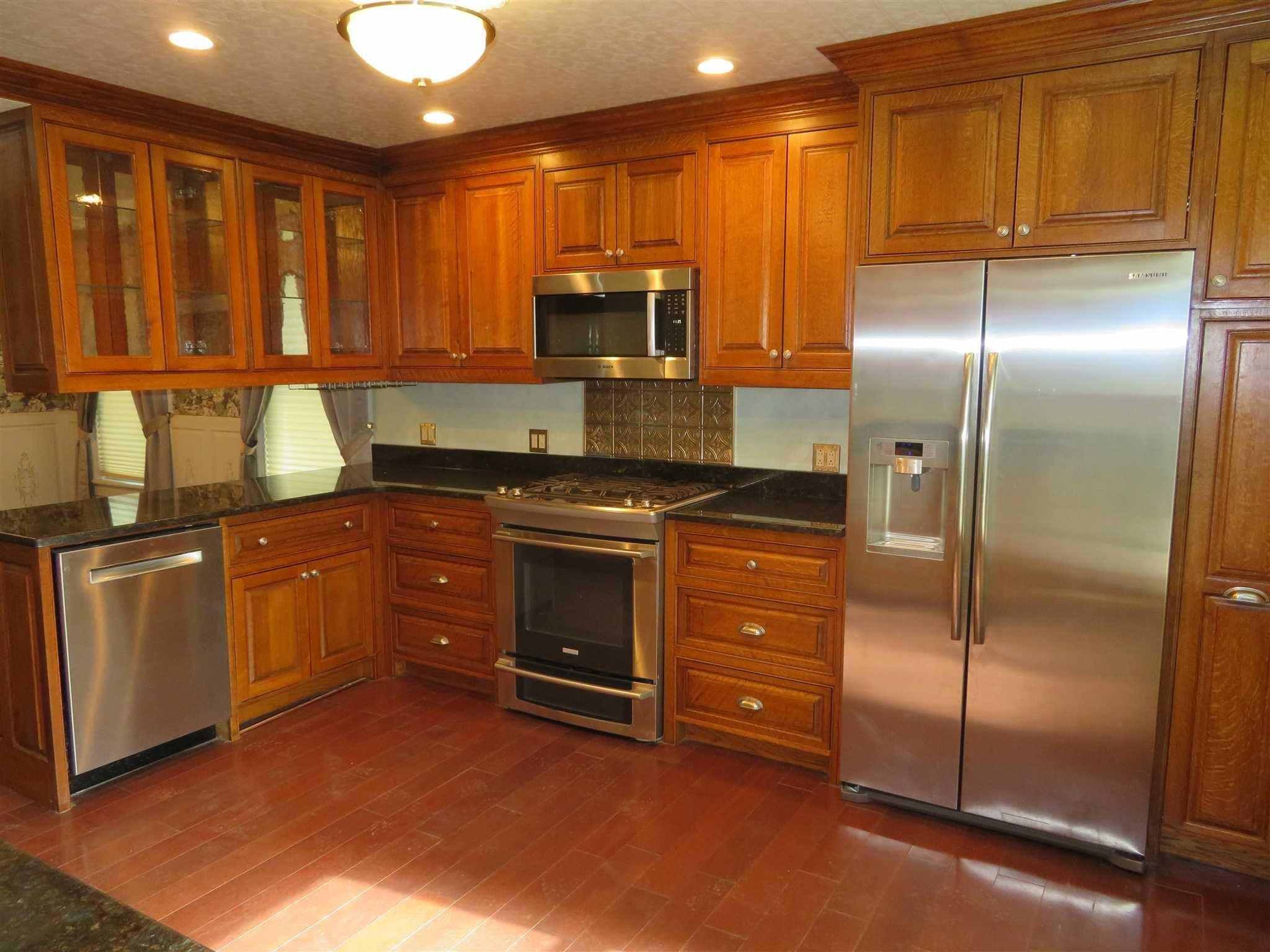 712 Main Street Unit: 1