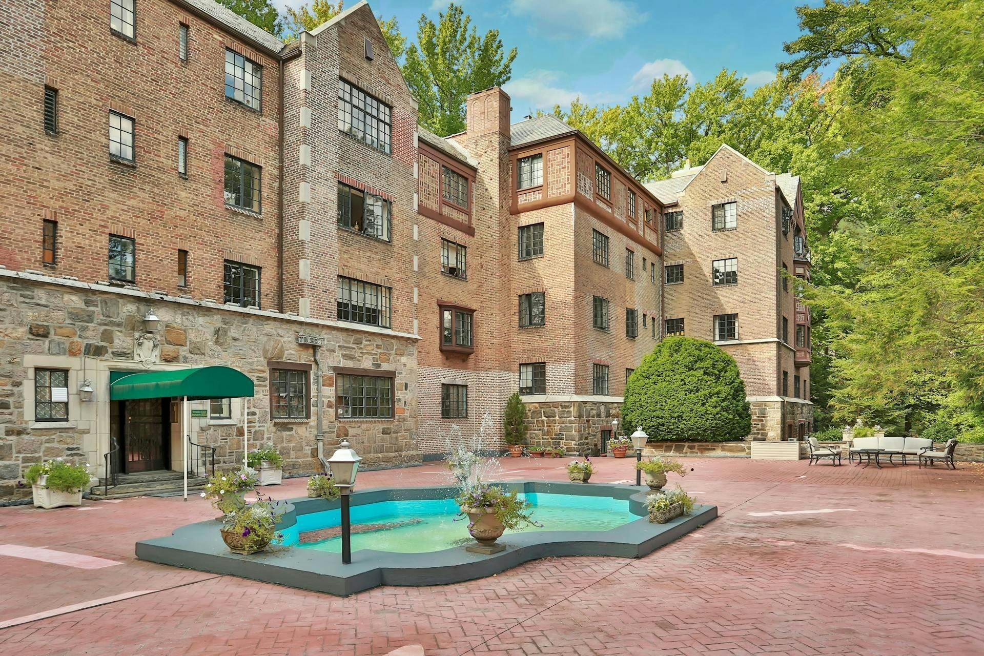 915 Wynnewood Road Unit: C2