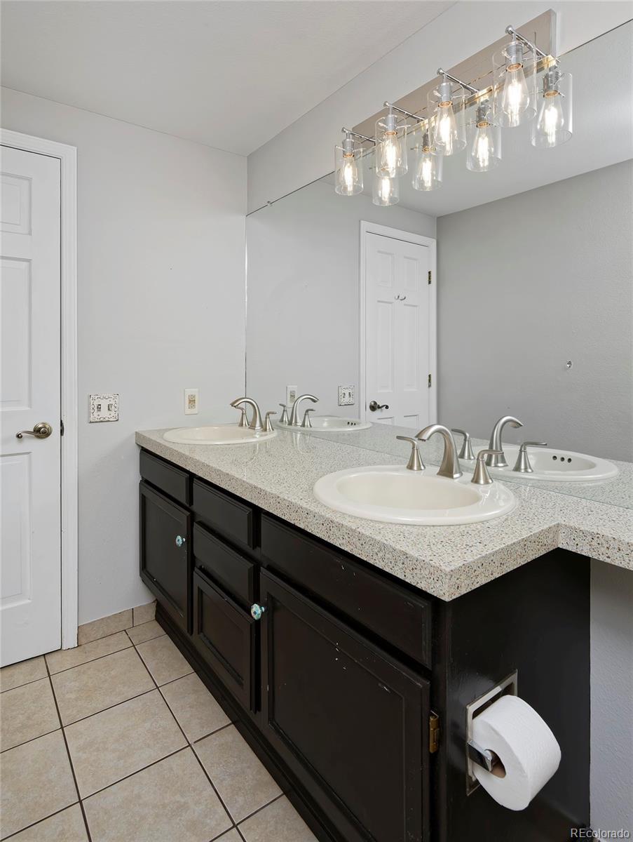 16506 E Alamo Place