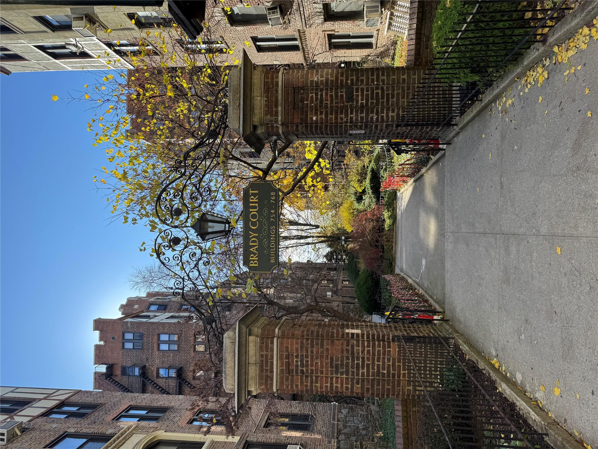 754 Brady Avenue Unit: 604
