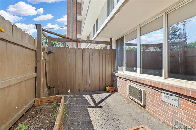 1196 N Grant Street Unit: 106