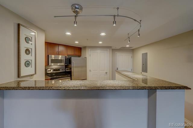 8100 E Union Avenue Unit: 902