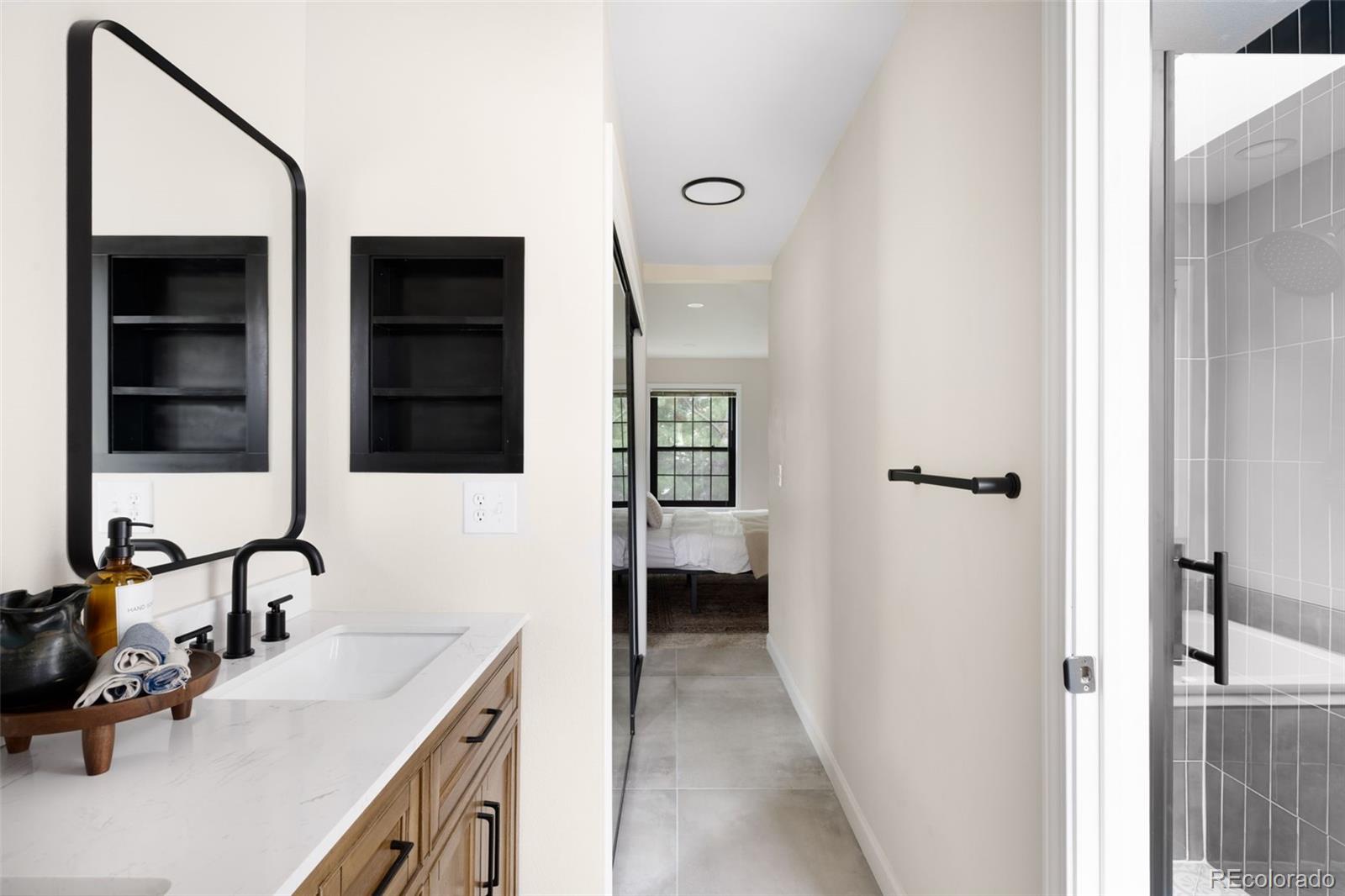 1530 S Quebec Way Unit: 24