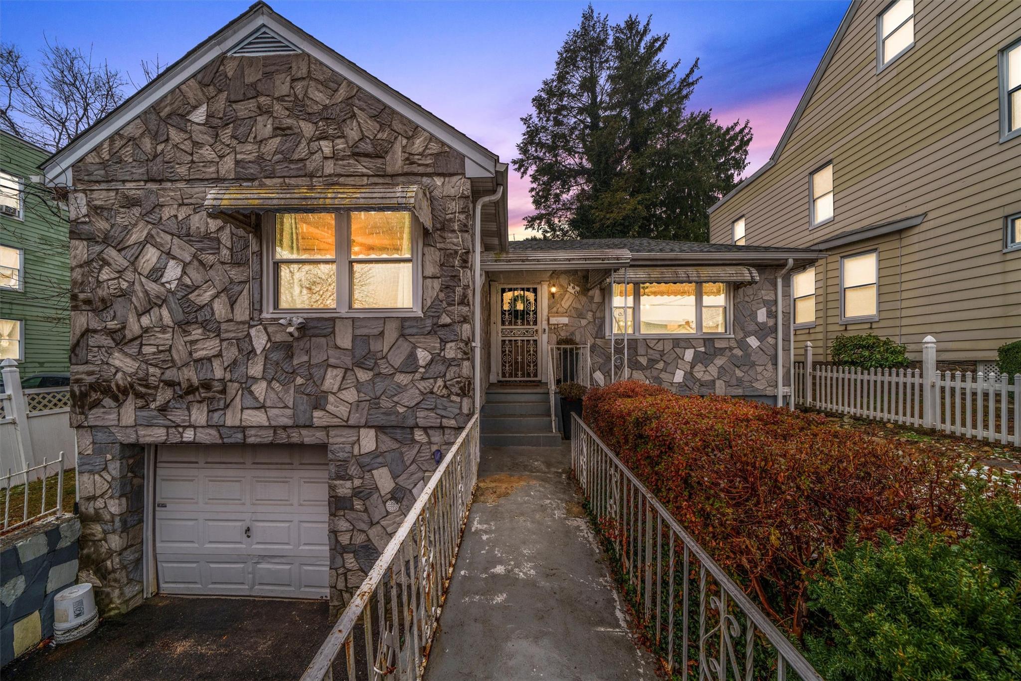 160 Hillside Ave Mount Vernon