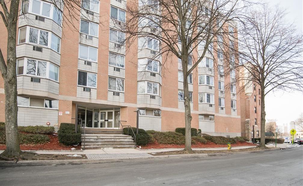 14 Nosband Avenue Unit: 2C