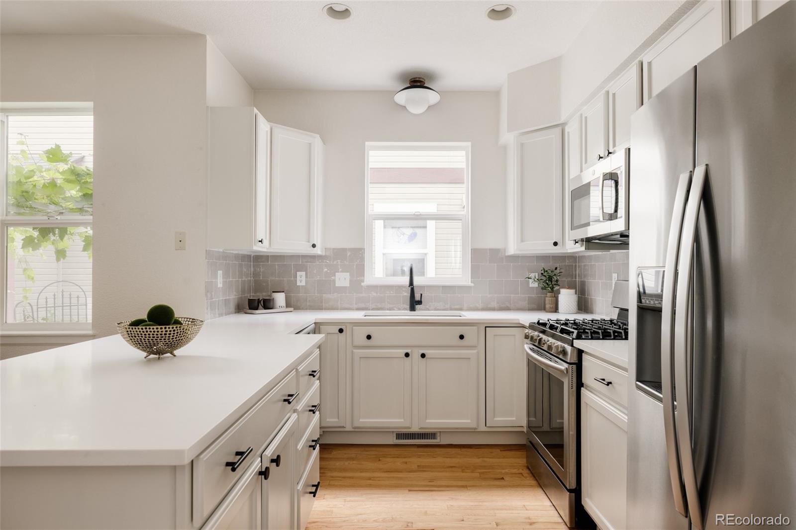 4523 W 36th Place