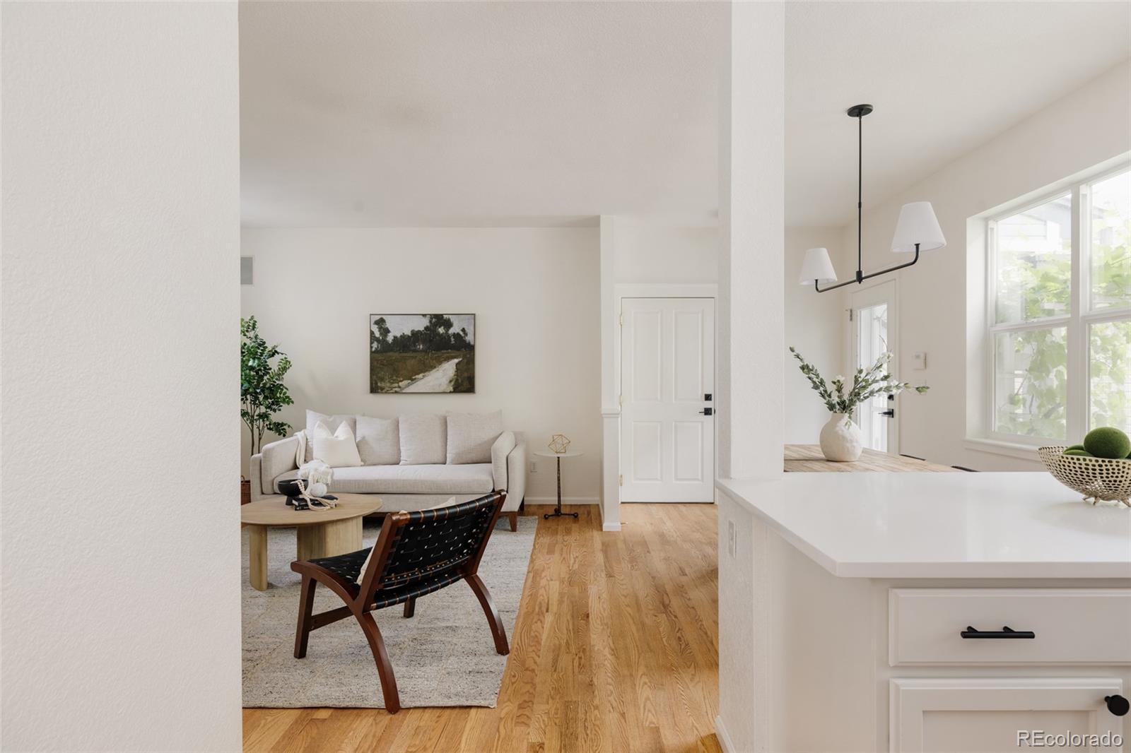 4523 W 36th Place