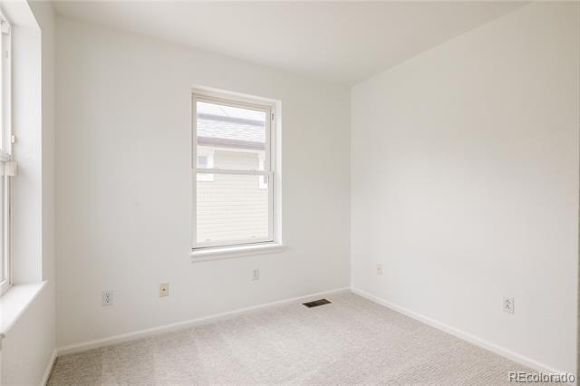 4523 W 36th Place