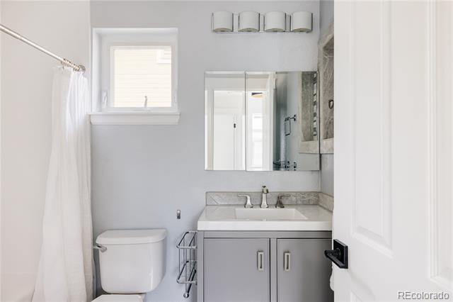 4523 W 36th Place