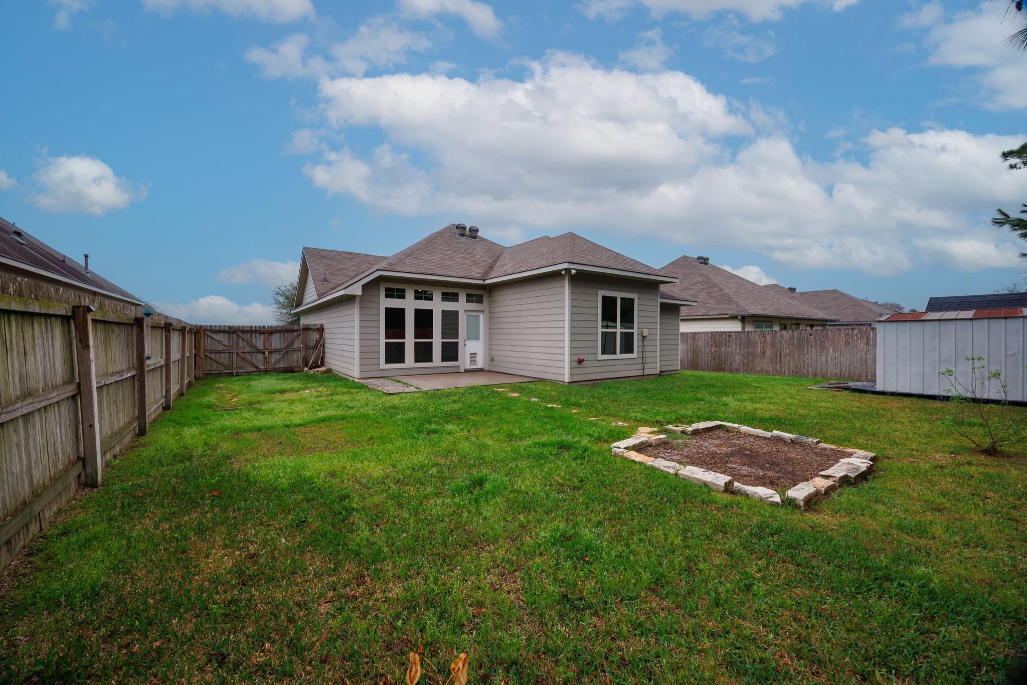 138 Emery Oak Way