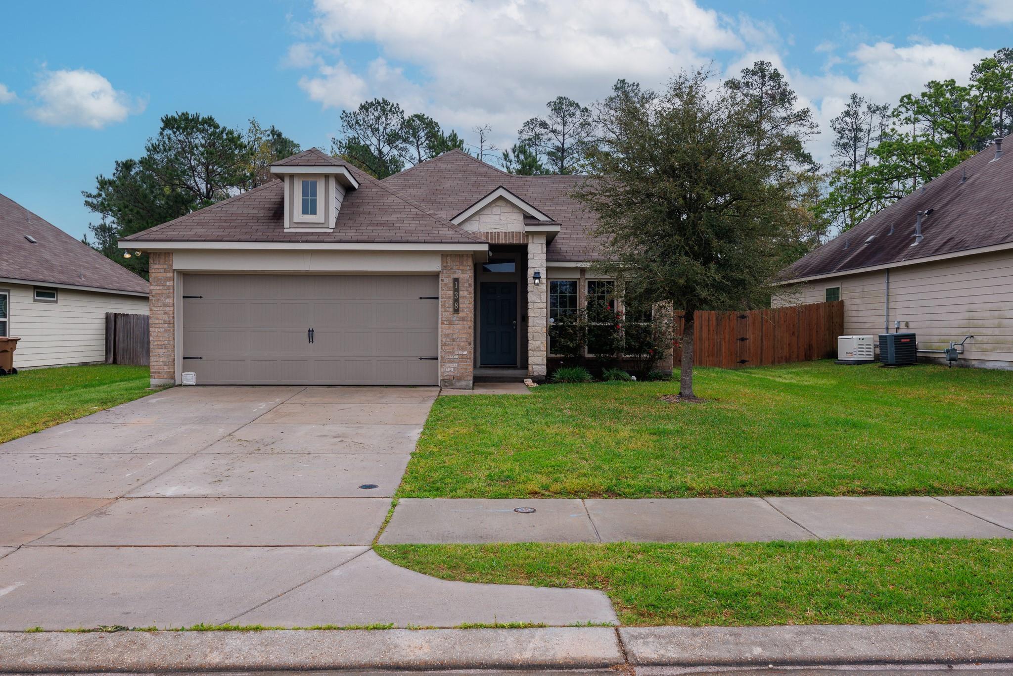138 Emery Oak Way