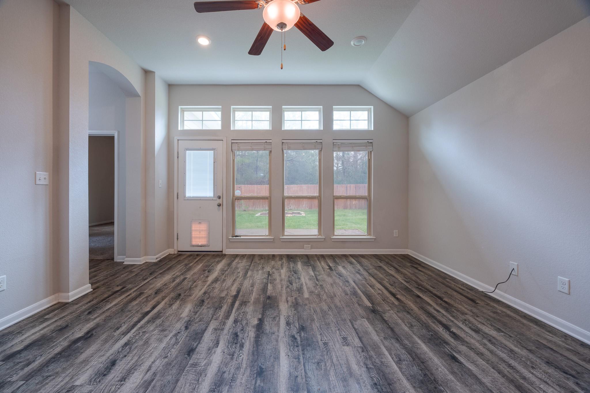 138 Emery Oak Way