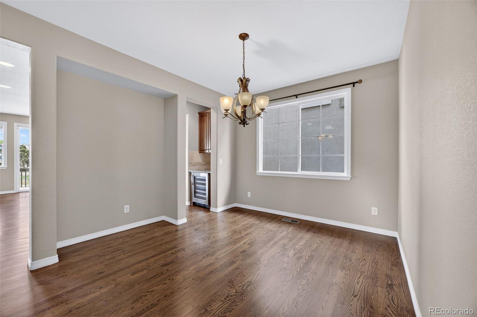10872 Valleybrook Circle