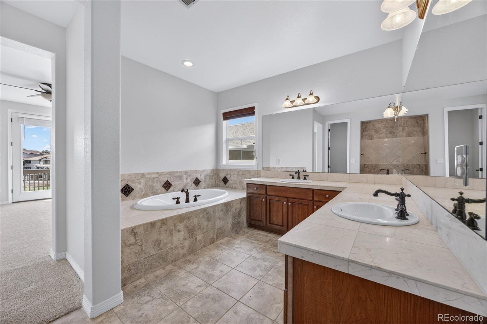 10872 Valleybrook Circle