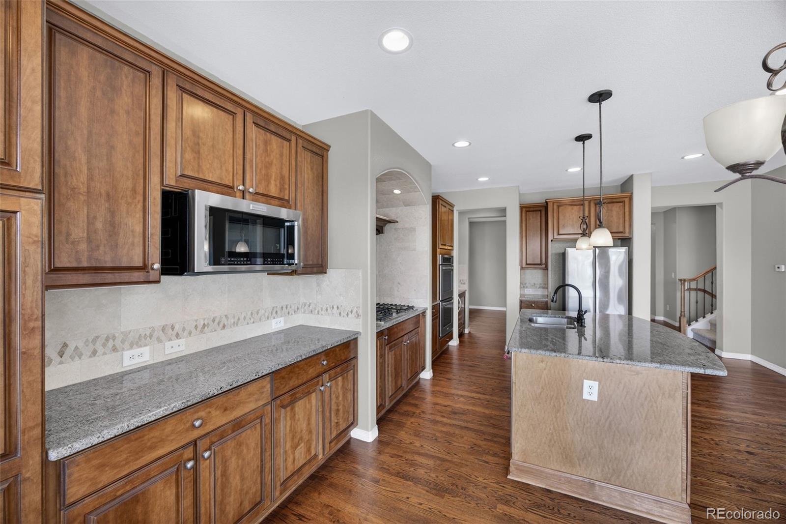10872 Valleybrook Circle