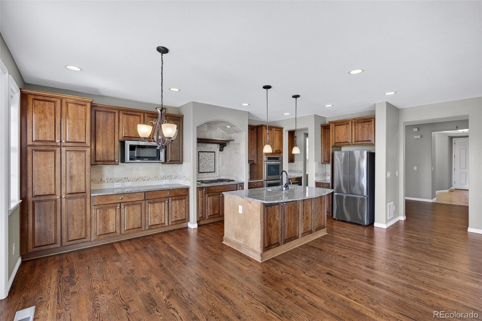 10872 Valleybrook Circle