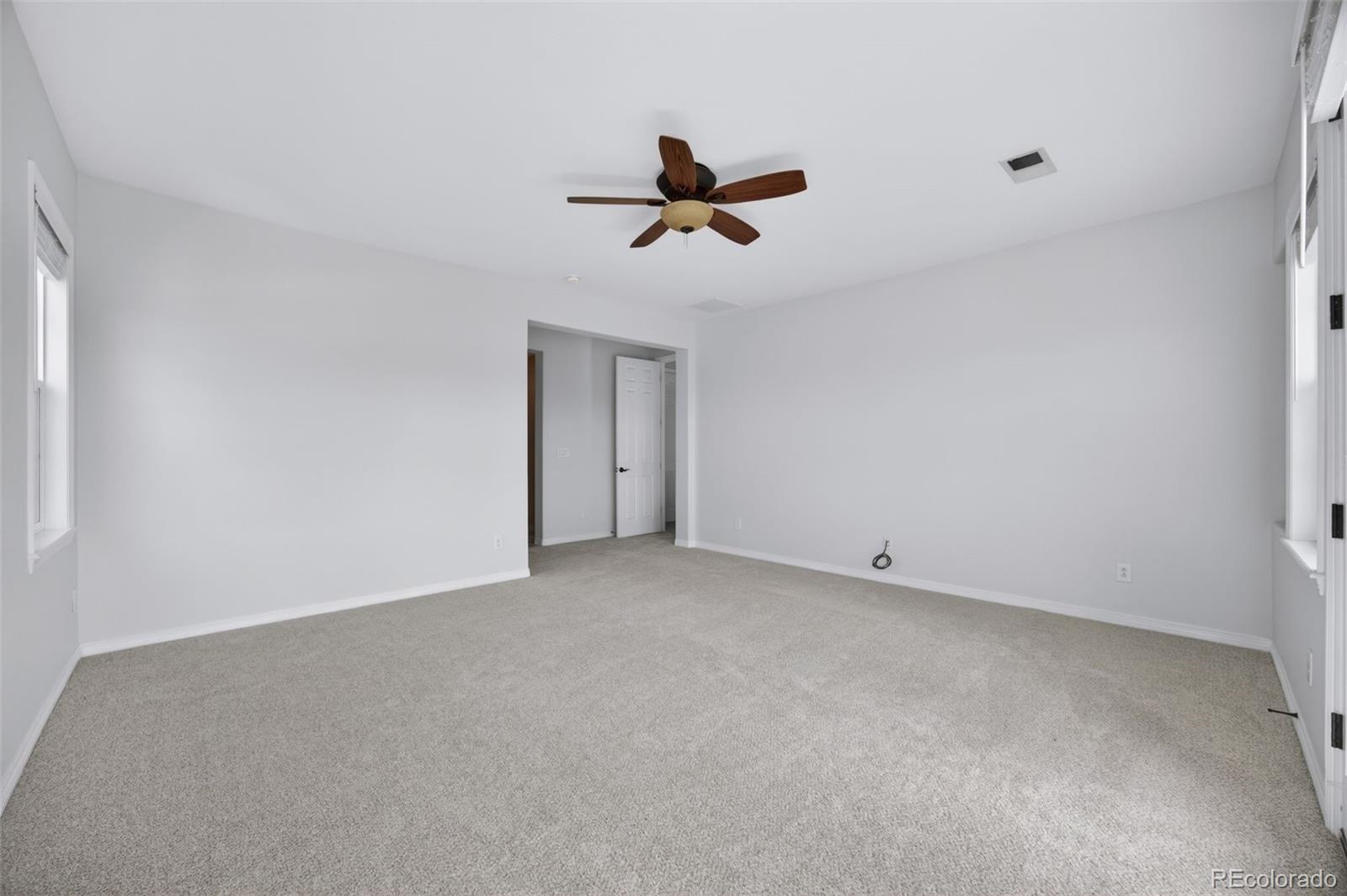 10872 Valleybrook Circle