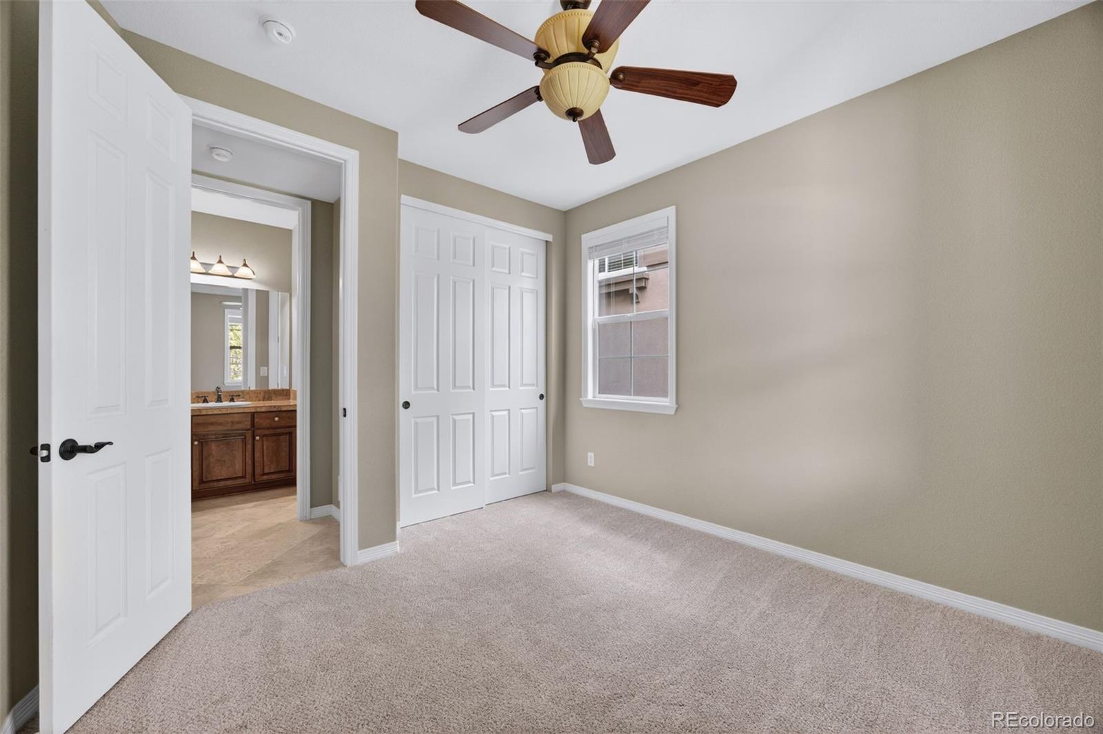 10872 Valleybrook Circle