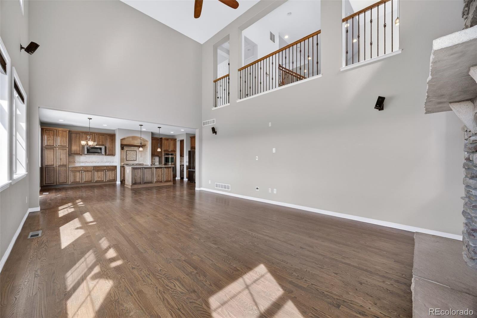 10872 Valleybrook Circle