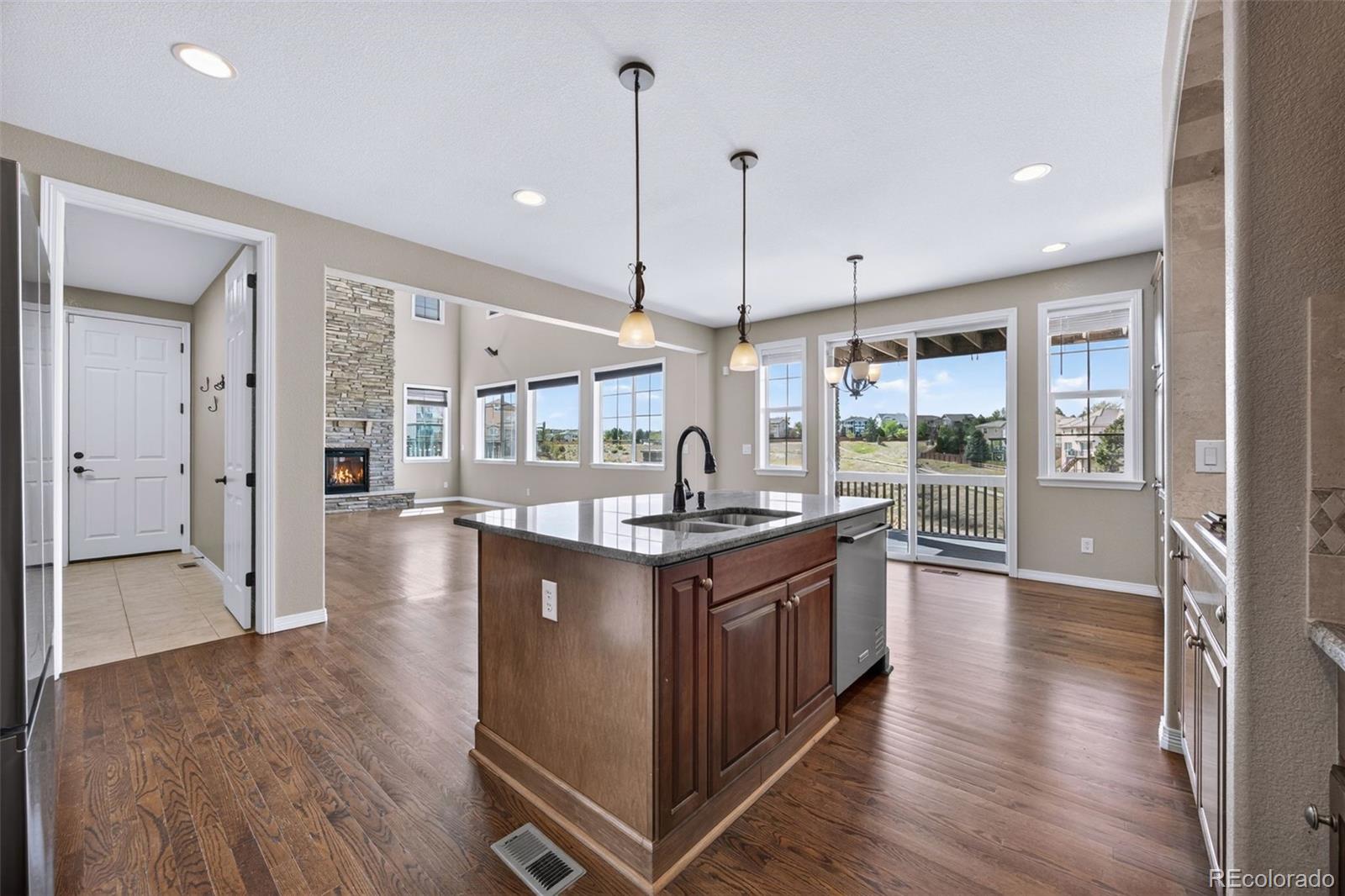 10872 Valleybrook Circle