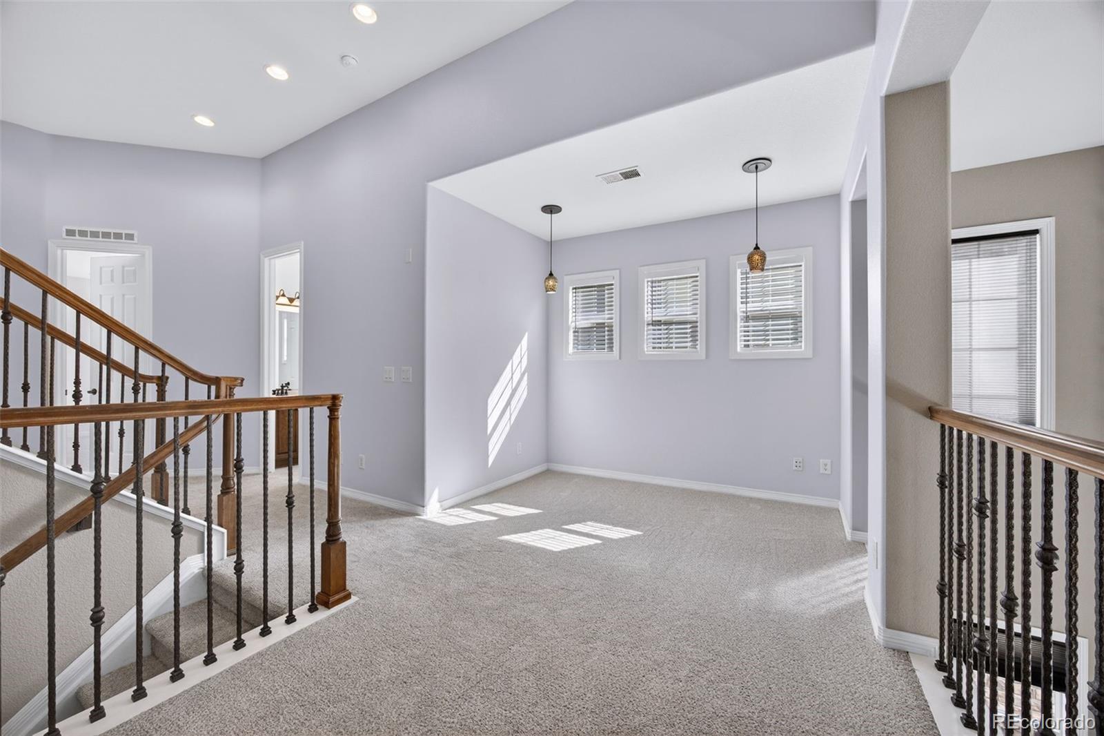 10872 Valleybrook Circle