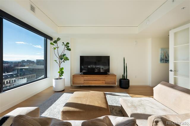 1750 Wewatta Street Unit: 1002