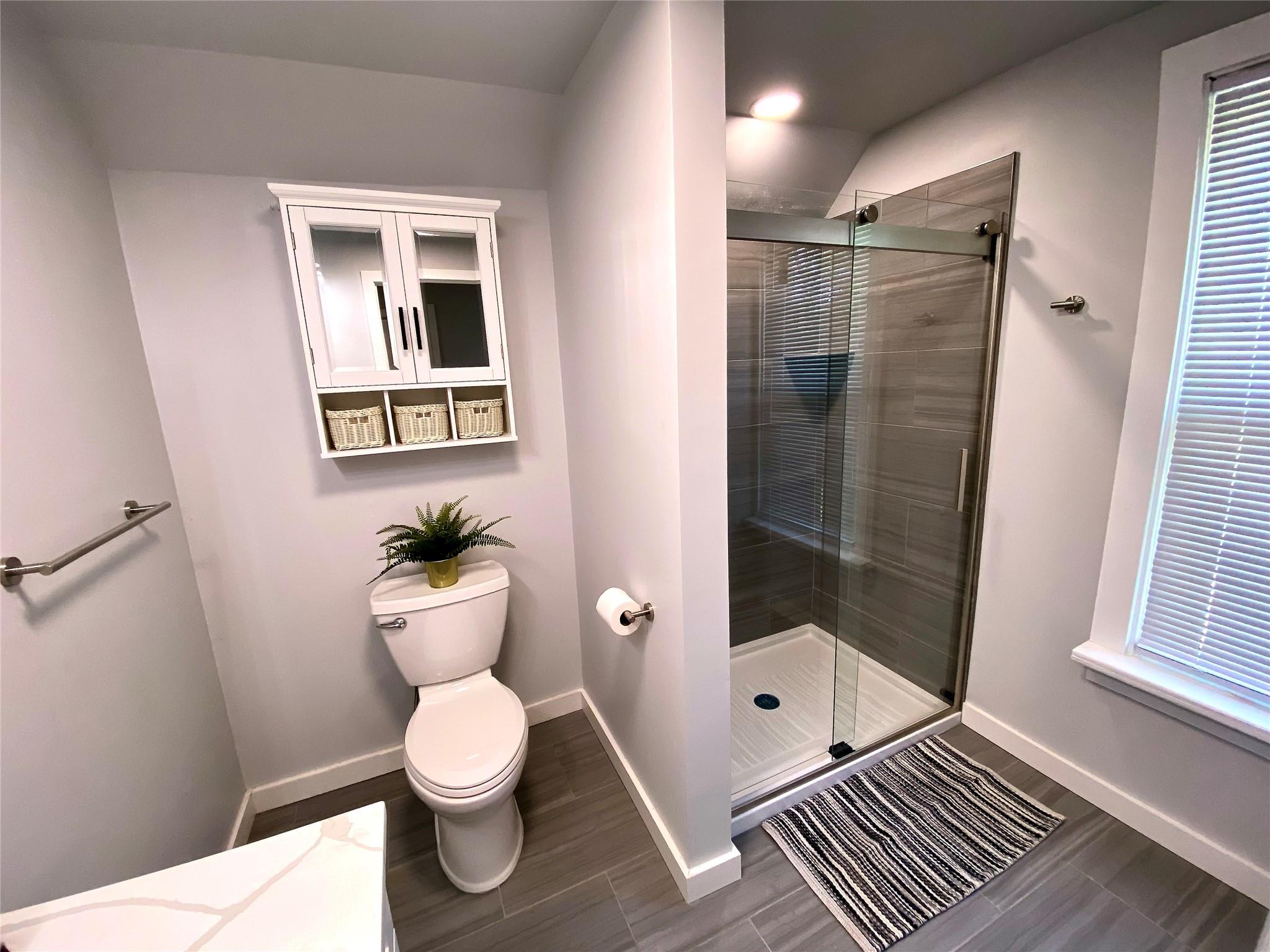 23 LAGRANGE Avenue Unit: 2