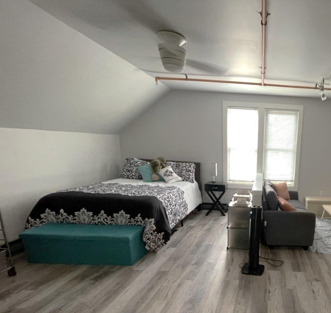 23 LAGRANGE Avenue Unit: 2