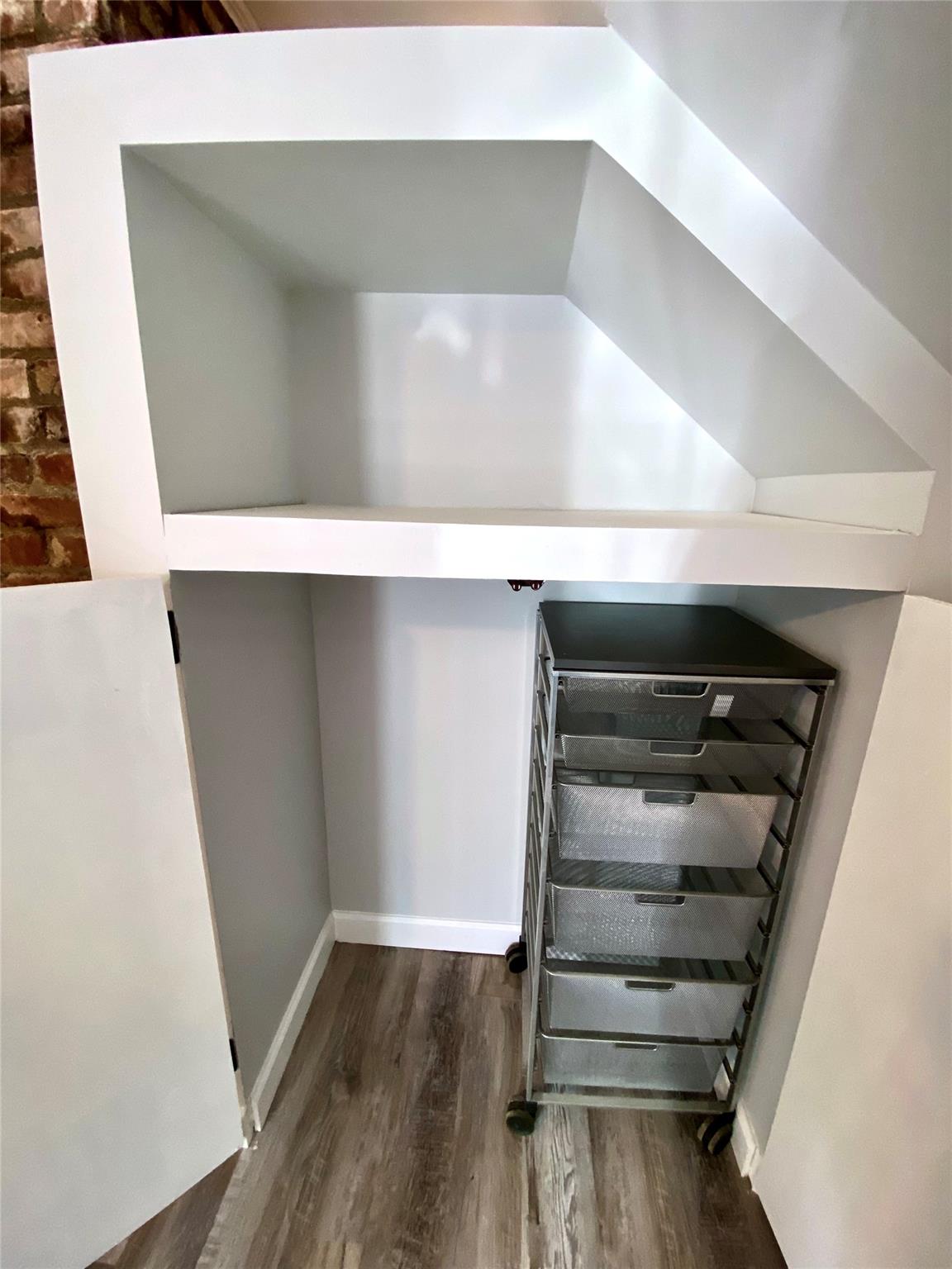 23 LAGRANGE Avenue Unit: 2