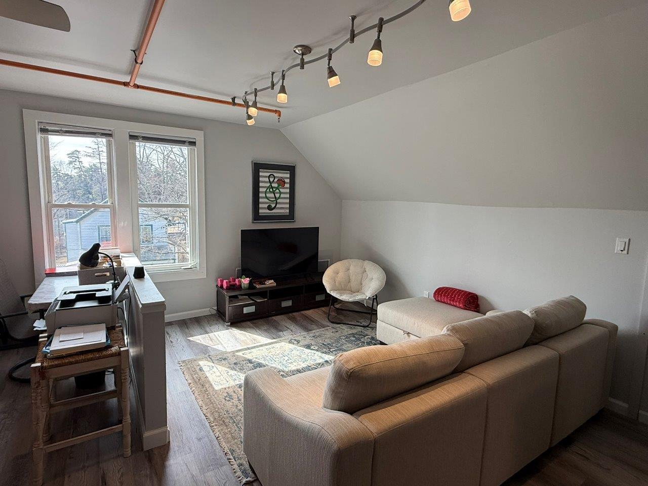 23 LAGRANGE Avenue Unit: 2