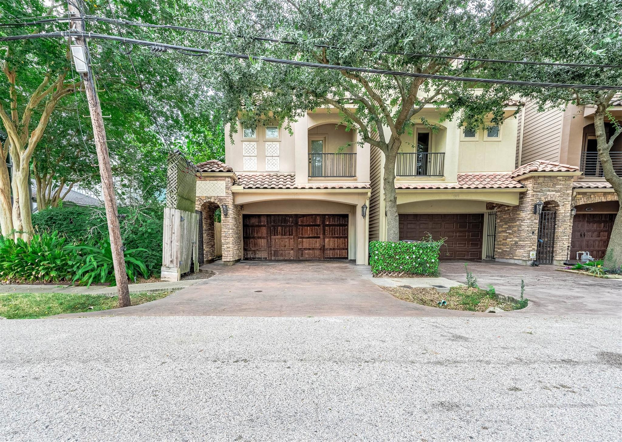 1215 Malone Street