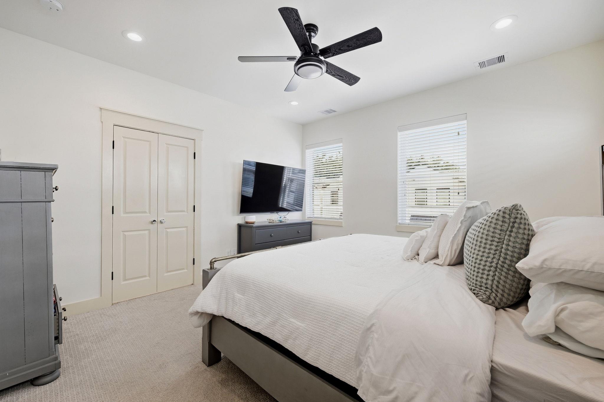 5314 Donovan Gardens LN