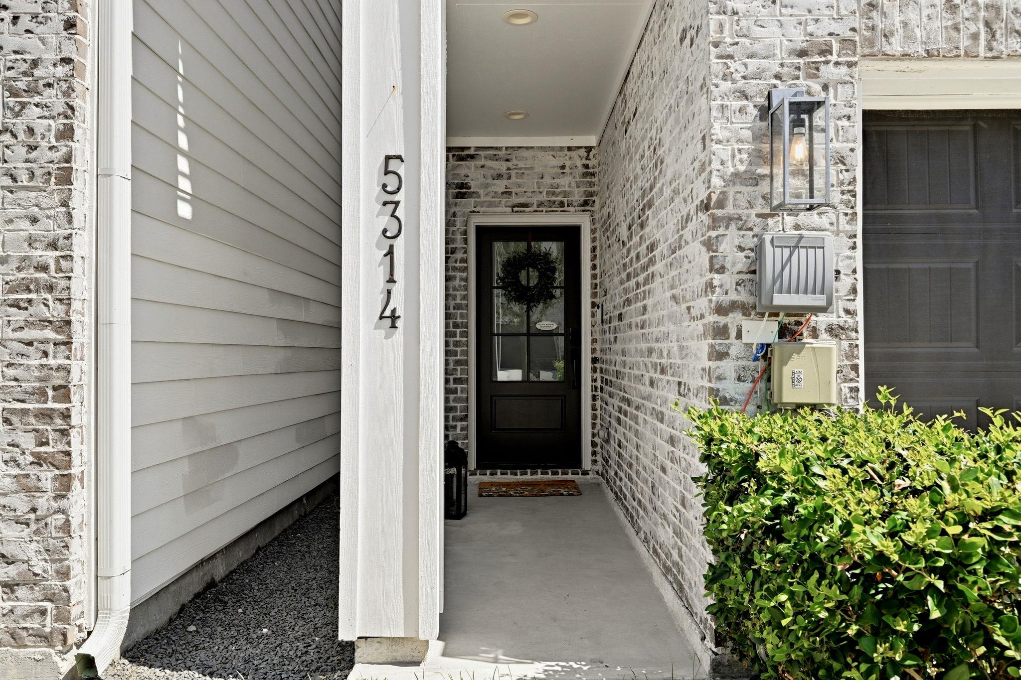 5314 Donovan Gardens LN
