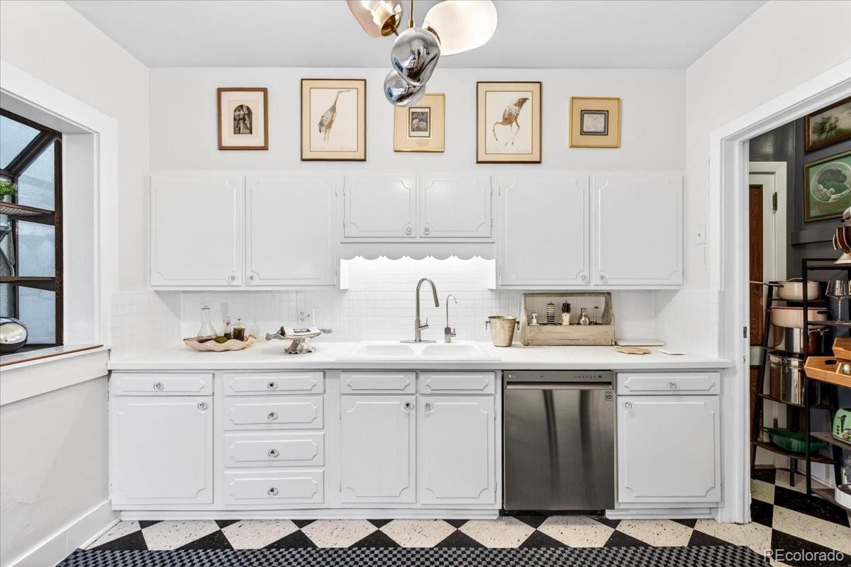 1515 E 9th Avenue Unit: 114