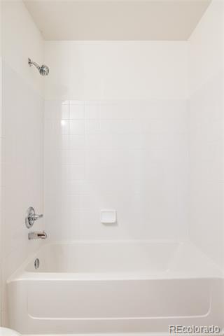 5255 Memphis Street Unit: 822
