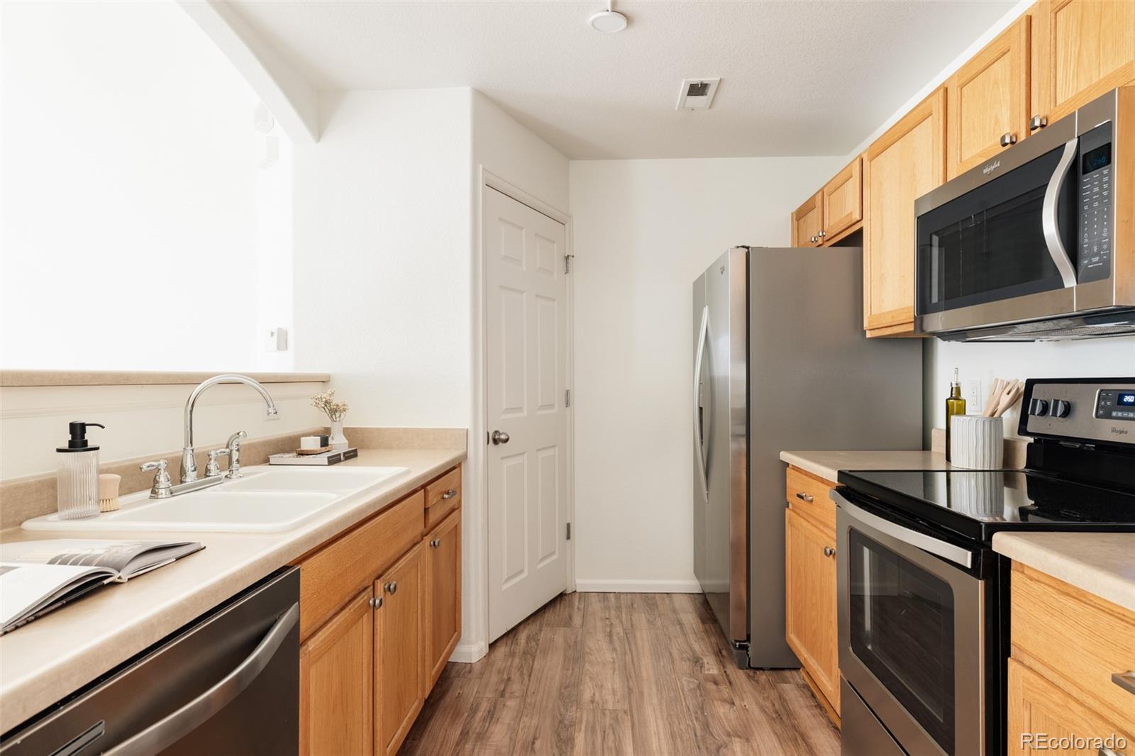 5255 Memphis Street Unit: 822