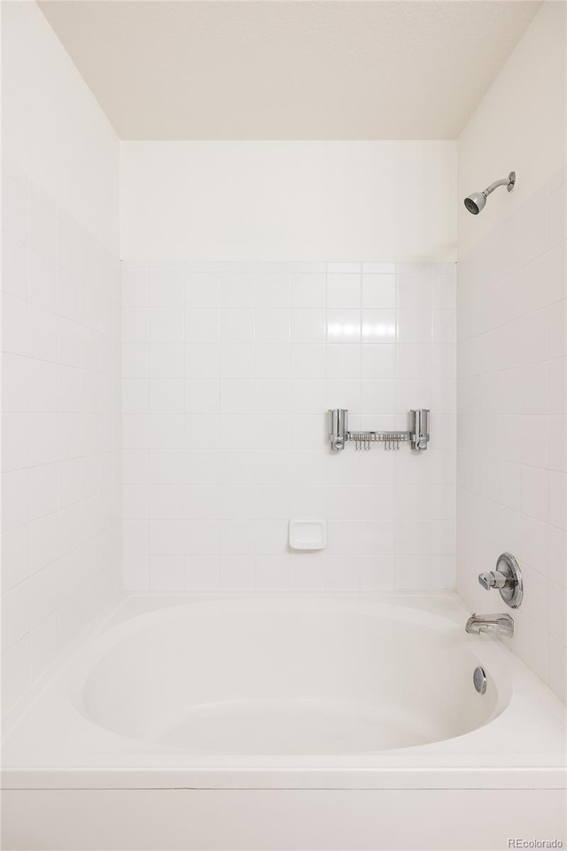 5255 Memphis Street Unit: 822