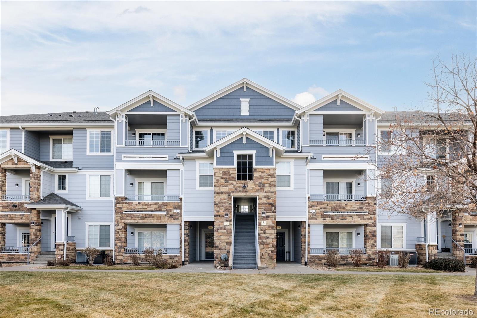 5255 Memphis Street Unit: 822