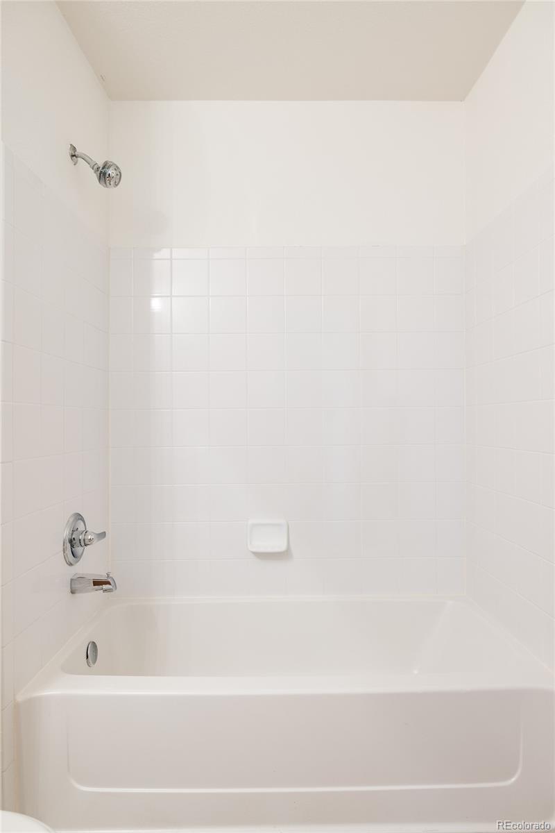 5255 Memphis Street Unit: 822