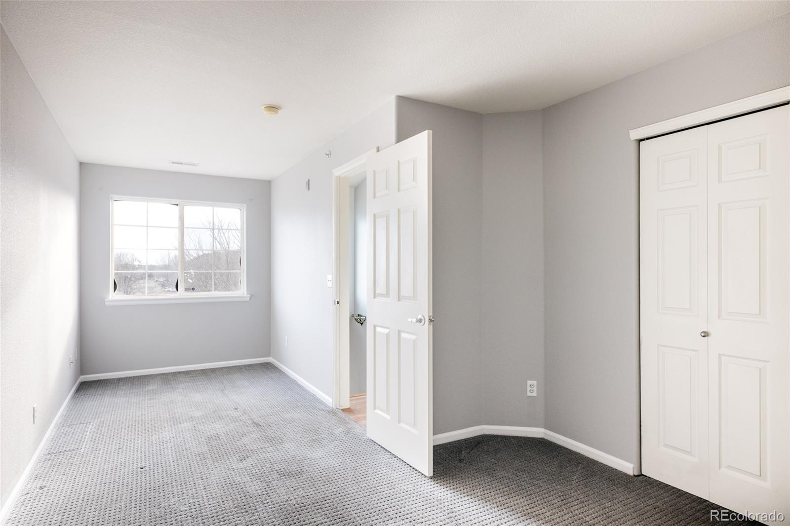 5255 Memphis Street Unit: 822