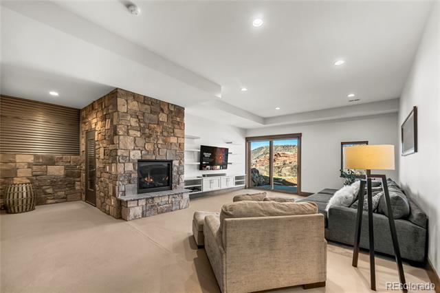 12947 Lazy Dog Lane