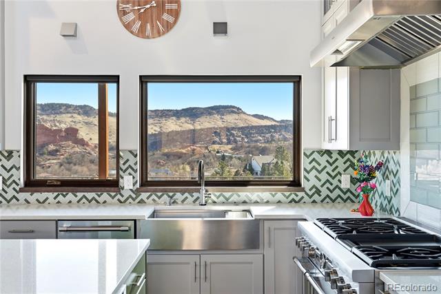 12947 Lazy Dog Lane