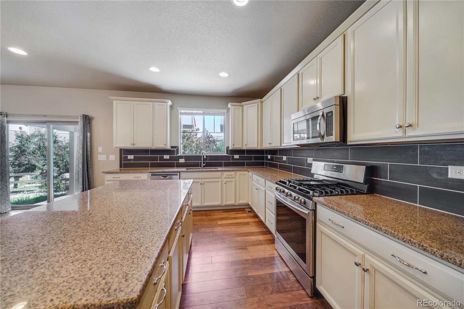 26903 E Easter Place