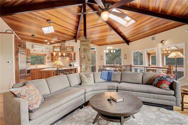 2420 Juniper Court